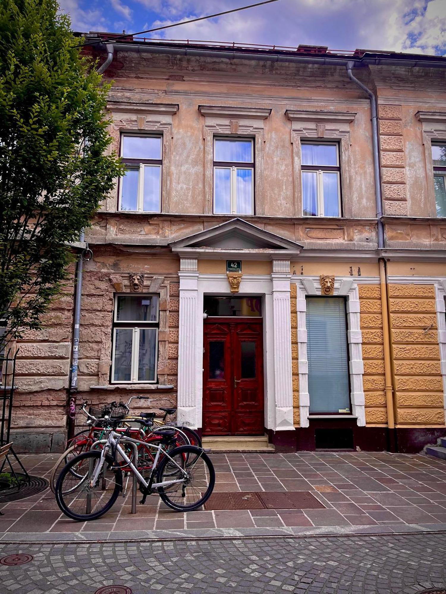 Cozy Apartments Любляна Екстер'єр фото